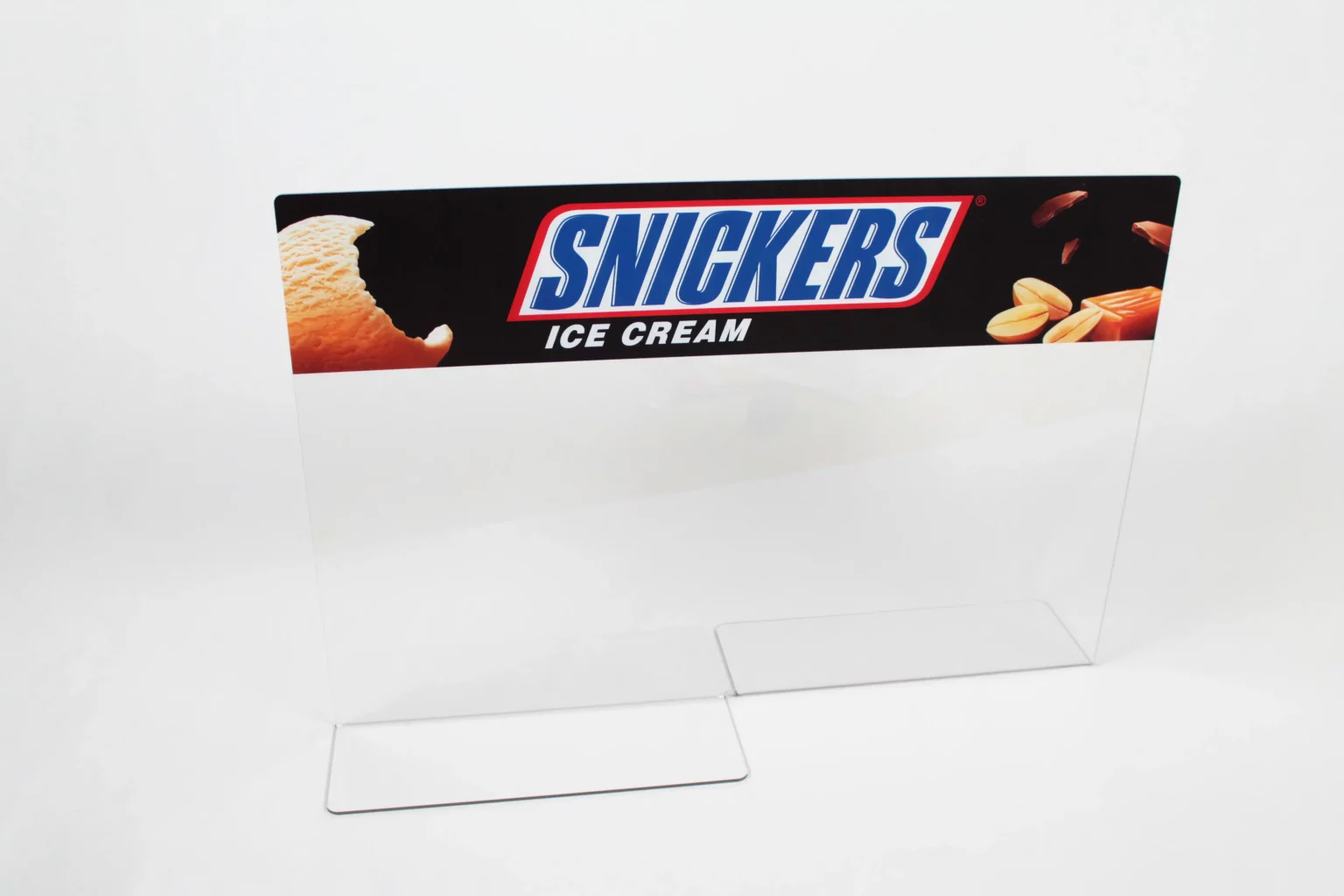 weber_pos_acryl_snickers